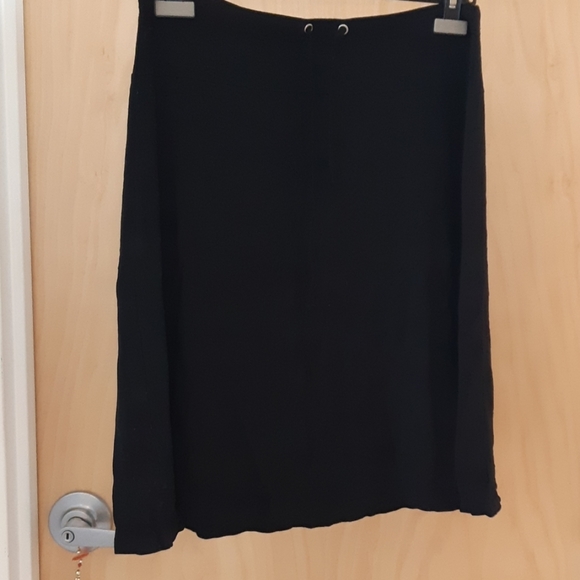 Tommy Hilfiger Dresses & Skirts - Vintage Tommy Hilfiger Lightweight skirt